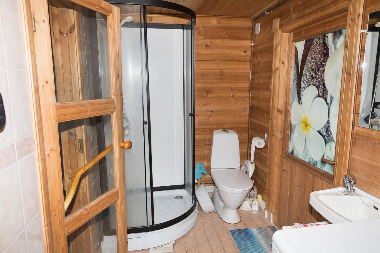 Pihlajamaeen Lomamoekit Vanhakyla Buitenkant foto